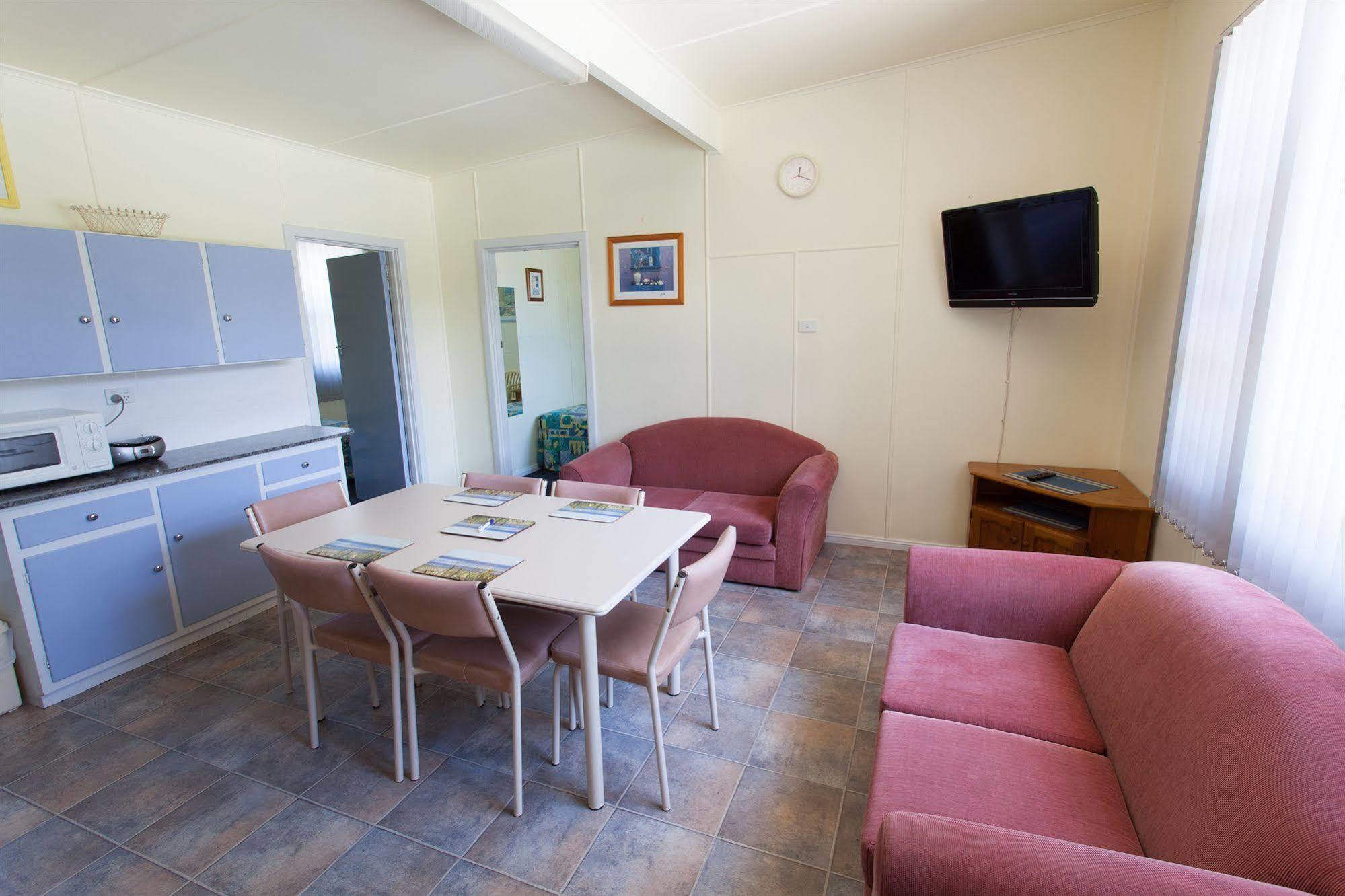 Modra'S Apartments Tumby Bay Exterior photo